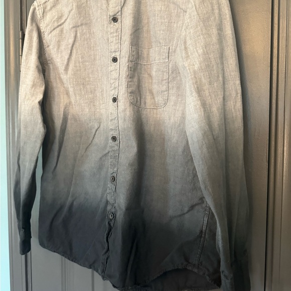 🦅 AE Dip Dye Long Sleeve Button Down Shirt - Picture 3 of 9